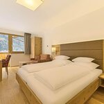 Photo of Dvojposteľová izba, sprcha, WC, superior