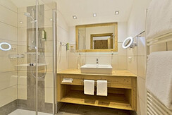 Badezimmer-Hotelstudio-Rubin-superior