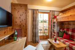 Kinder-Wohnschlafzimmer Suite Unterhof