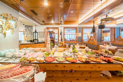 Breakfast in the Vitaly Landauerhof