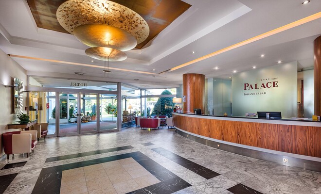 Johannesbad Hotel Palace  Rezeption Lobby