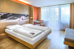 betten-doppelzimmer-jufa-hotel-altenmarkt-2048x153