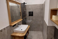 Screenshot_20251228_071023_Gallery