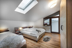 Schlafzimmer 3-bettig