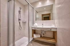 Badezimmer-Landhaus-Huber