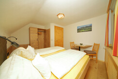 App. 7 rechtes Schlafzimmer