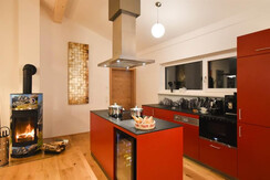 Küche mit Kochinsel, Apartment Bergspitz 110m²