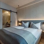 Photo of Hotel suite, bath, toilet, 1 bed room