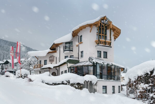 Winter Hausansicht | © meiZeit Lodge