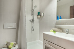 MONDI Hotel Bellevue Suite Panorama Badezimmer 2