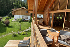 Gemütliche Terrasse mit viel Platz