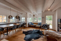 Gemütlicher Wohnbereich im Chalet 11b