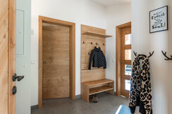 Garderobe mit viel Abstellplatz