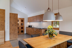 Top ausgestattete Küche mit Miele-Geräten