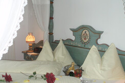 Hochzeitsstube GLÜCKLICHSEIN;