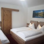 Photo of Triple room, shower, toilet, good as new