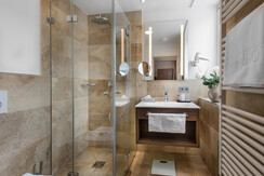 Hotel Norica Bad Hofagstein Suite Badezimmer