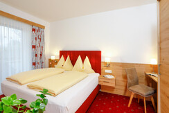 Familien- Ferienwohnung Zirbe