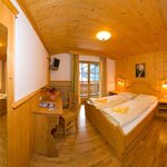 Photo of double room with shower, WC