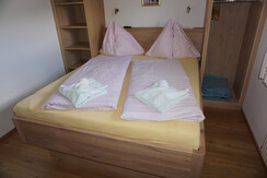 Schlafzimmer App N 3