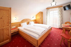 Schrempfgut_Beispiel_Zimmer (1)