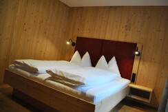 Vogelbeere Schlafzimmer 2