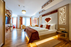 Hotelzimmer im Schlosshotel Lacknerhof Flachau_WEB
