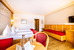 Fotos_Zimmer_Lacknerhof_Juni2022_druckaufloesung (