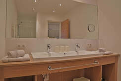 Badezimmer Zirbenherz+Grossberg Detail