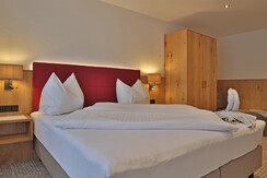 Schlafen 2 mit Zusatzcouch Rossbrand