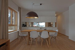 Küche und Essbereich