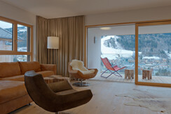 Gemütliches Wohnzimmer mit Ausblick