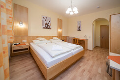 Tischlberger_Zimmer2022_WEB-0690