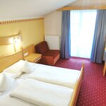 Photo of Blumenwiesn | cosy double room | balcony with garden view on request | 25m²
