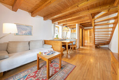 Großzügiges Familienzimmer mit Wohnbereich