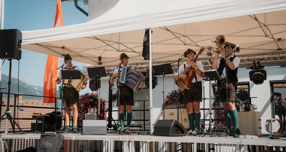 Hauser Schlossplatzfest | © Elisa Kristin Ho Photo