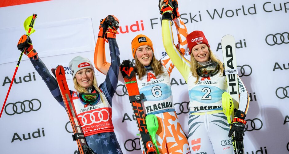 Winner Petra Vlhova, runner-up Mikaela Shiffrin and 3rd Lena Dürr are laughing all around. | © Snow Space Salzburg