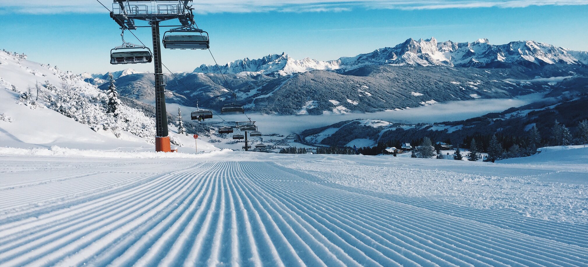 Modern ski lifts and perfect ski slopes in Ski amadé