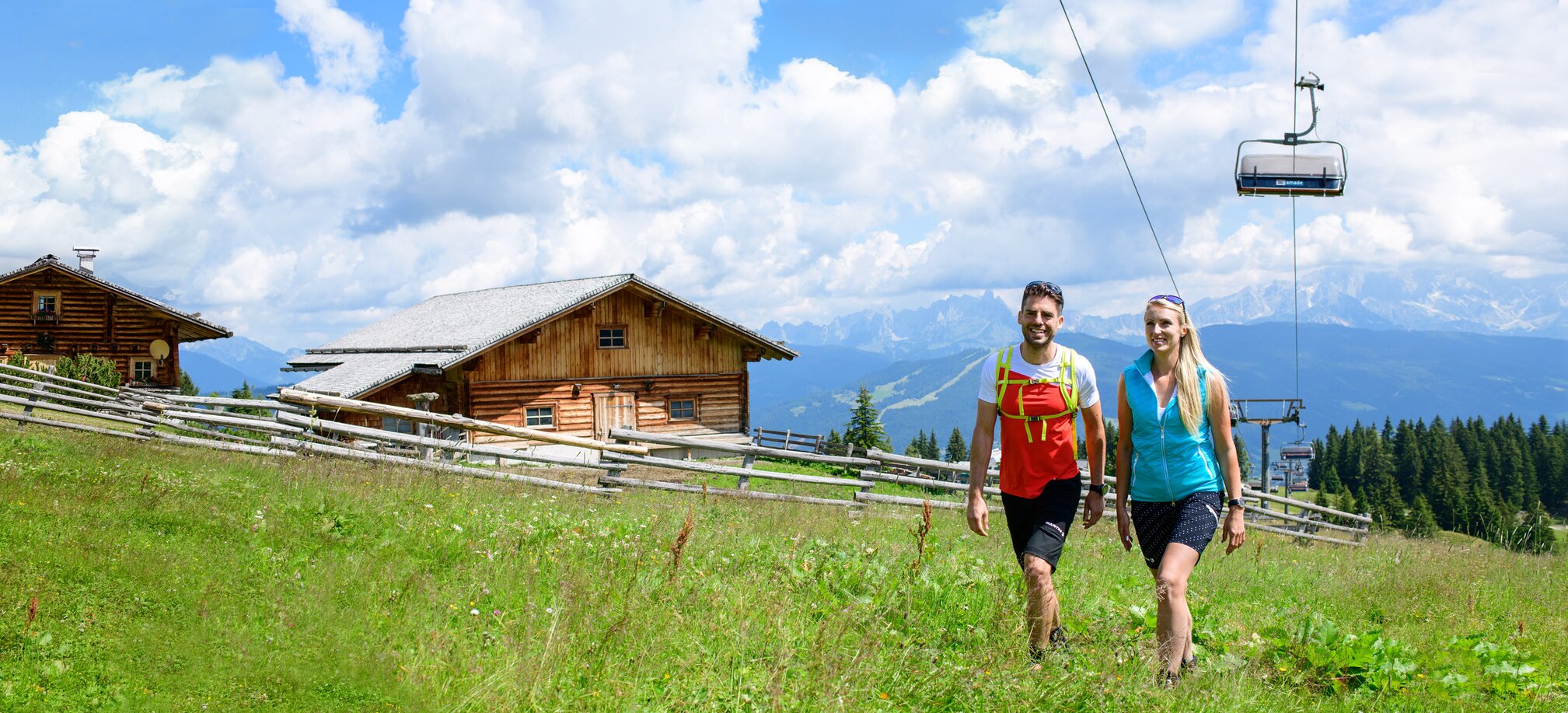 Walking, hiking and mountainbiking on the mountain during summer time with Ski amadé summer lifts